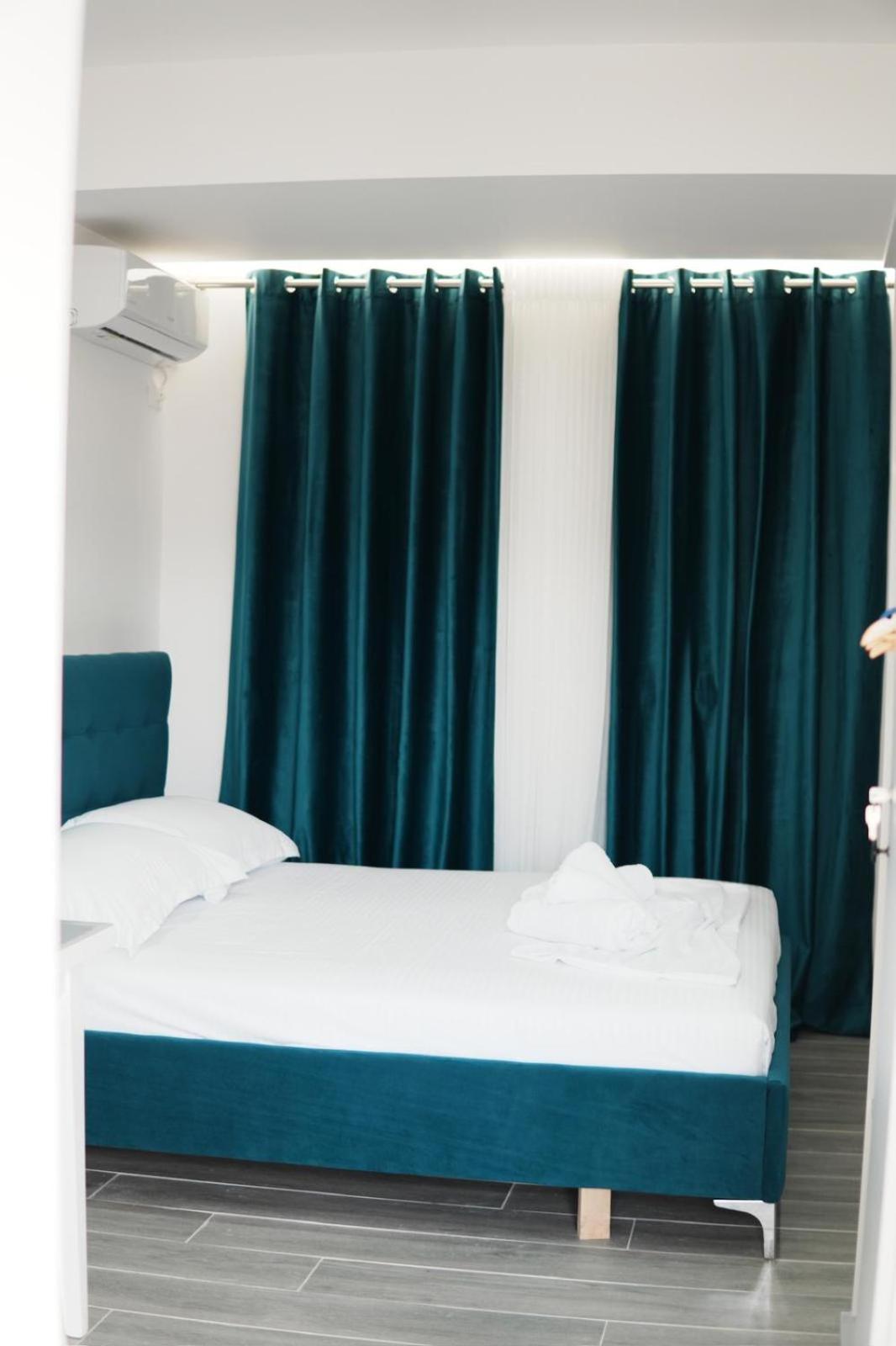 Gardenia Rooms Sarande Bagian luar foto